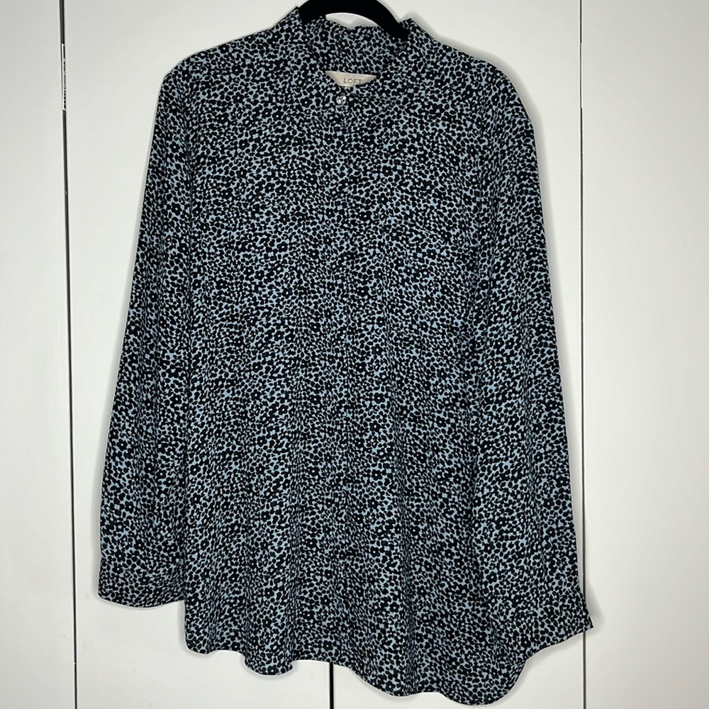LOFT Blue Patterned Button-Up CA - image 1